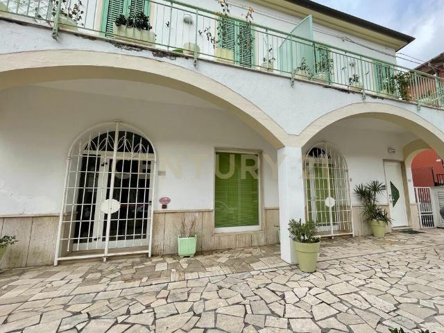 Villa Indipendente in vendita a Albinia, Orbetello