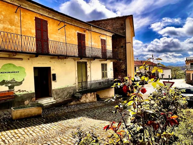 Villa Indipendente in vendita a Piemonte, Alessandria