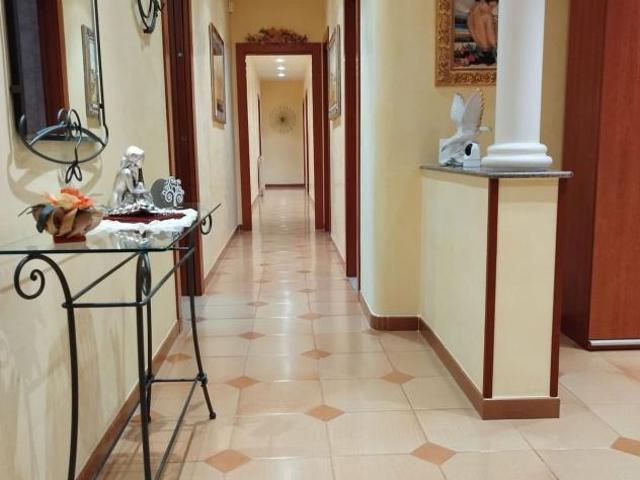 Villa Indipendente in vendita a Floridia, Sicilia