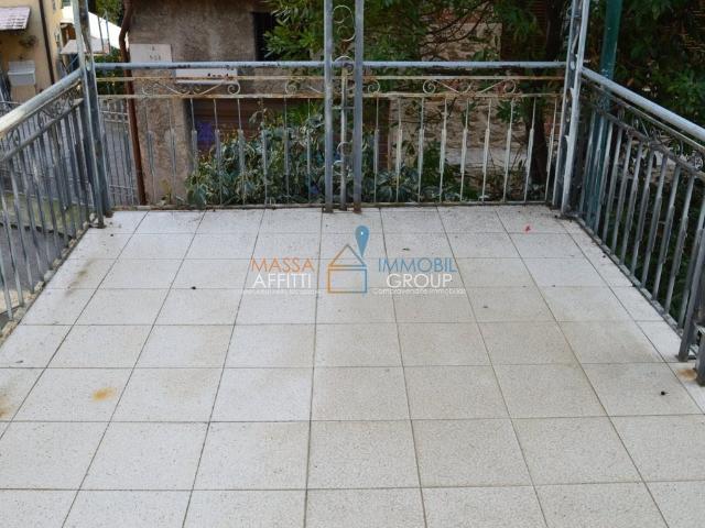 Villa Indipendente in vendita a Capanne, Montignoso