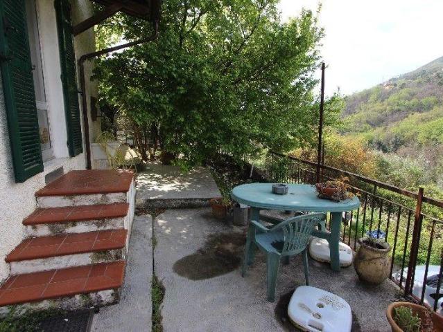 Villa Indipendente in vendita a Fabiano Alto, La Spezia