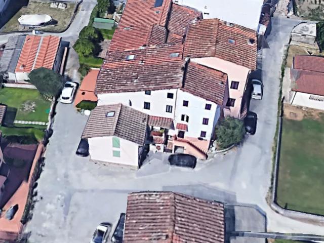 Villa Indipendente in vendita a Corte Dovichetti, Bagni Di Lucca Ponte