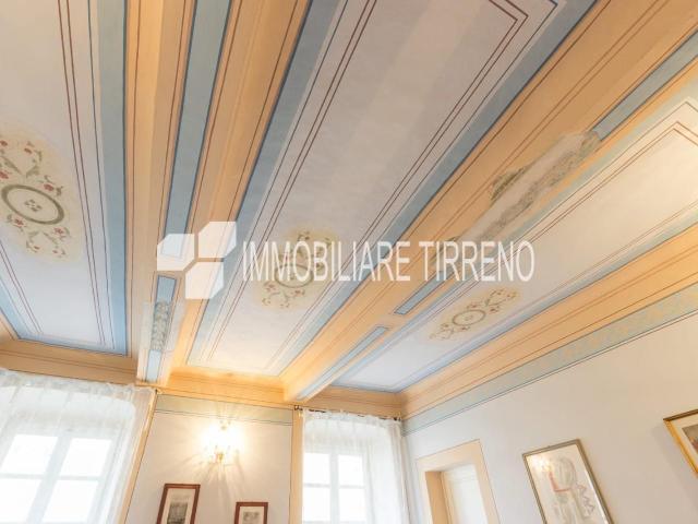 Villa Indipendente in vendita a San Carlo, Marina Di Massa