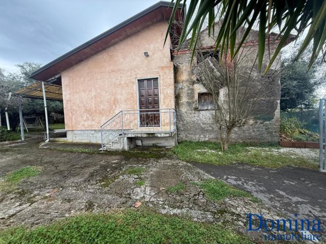 Villa Indipendente in vendita a Turano, Marina Di Massa