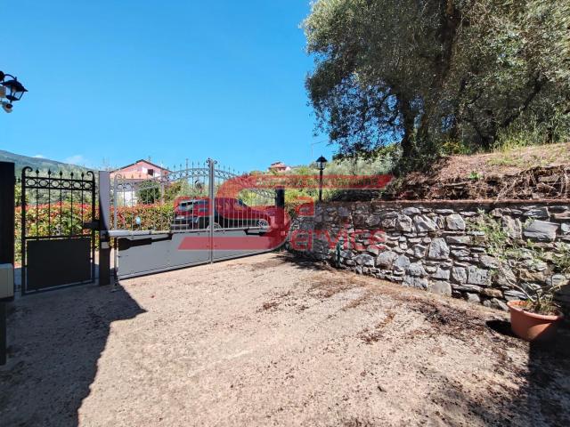 Villa Indipendente in vendita a Montecatini Alto, Montecatini Terme