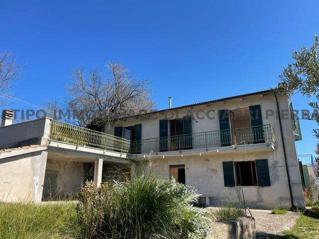 Villa Indipendente in vendita a Marche, Ascoli Piceno