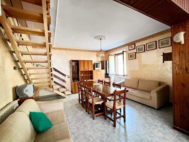 Villa Indipendente in vendita a Luni, Liguria