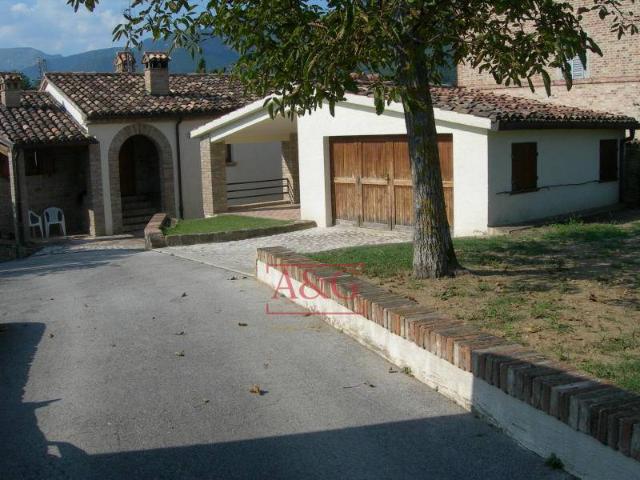 Villa Indipendente in vendita a Marche, Macerata