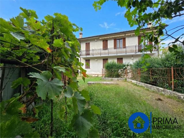 Villa Indipendente in vendita a Marmore, Terni