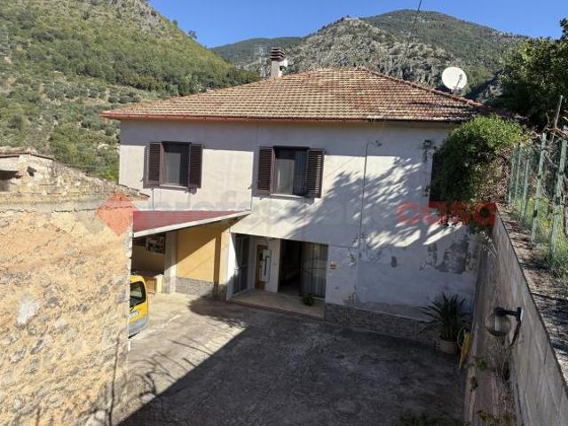 Appartamento in vendita a Monte San Biagio, Lazio