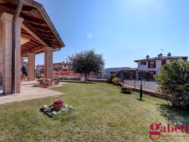 Villa Indipendente in vendita a Unione di comuni Terre di Castelli, Guiglia