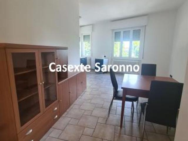 Villa Indipendente in vendita a Gallarate, Lombardia