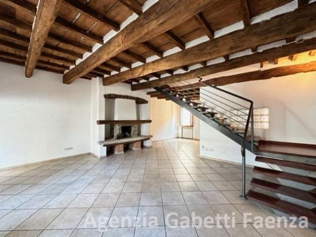 Villa Indipendente in vendita a Unione della Romagna Faentina, Faenza