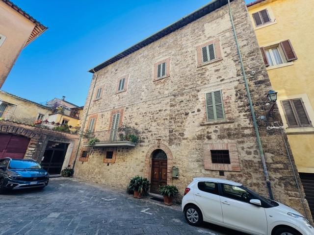 Villa Indipendente in vendita a Acquasparta, Umbria