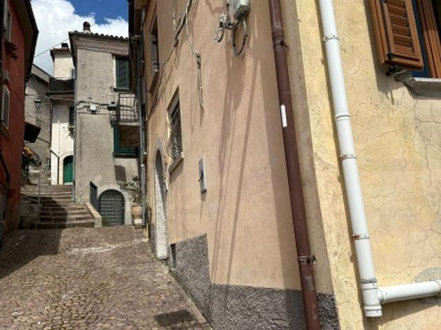 Villa Indipendente in vendita a Miranda, Molise