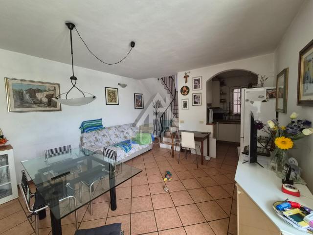 Villa Indipendente in vendita a Bagni Di Lucca Ponte, Toscana