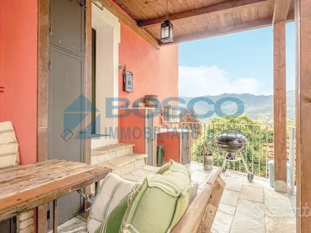 Villa Indipendente in vendita a Beverino, Madonna Di Sanna