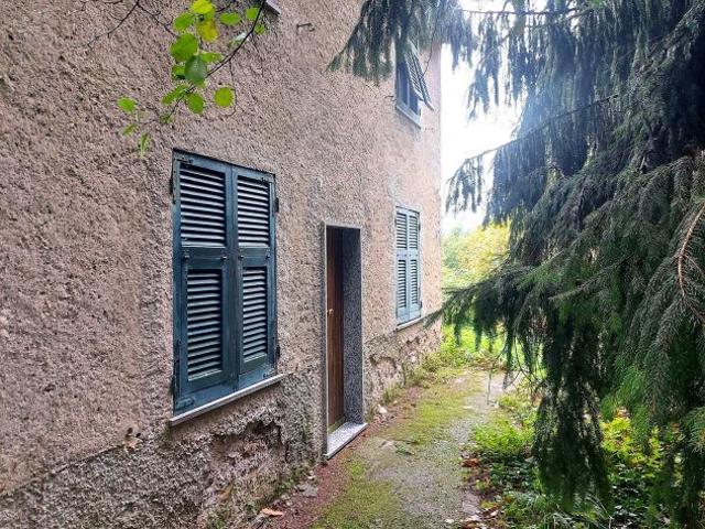 Villa Indipendente in vendita a Savignone, Liguria