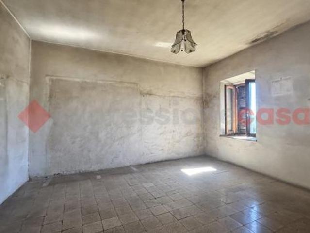Appartamento in vendita a Torre Cajetani, Lazio