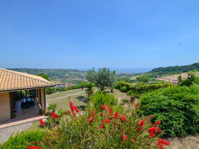 Villa Indipendente in vendita a Marche, Ascoli Piceno
