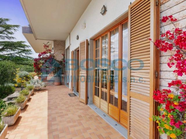 Villa Indipendente in vendita a Porta Rocca, La Spezia
