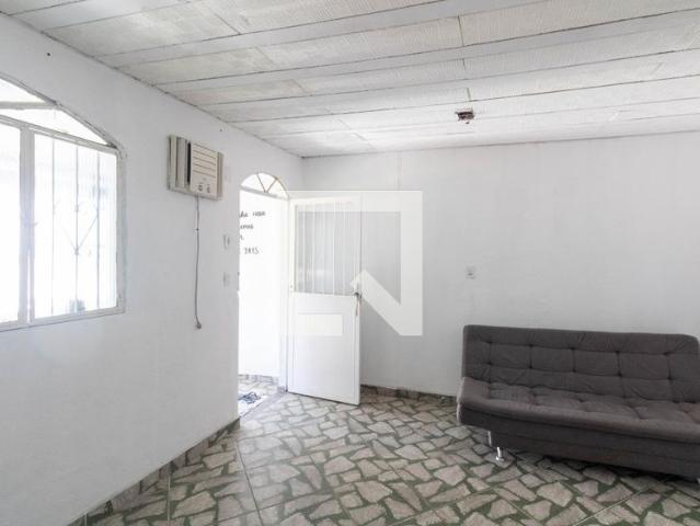 Casa aluguel em Região Geográfica Imediata do Rio de Janeiro, Região Metropolitana do Rio de Janeiro