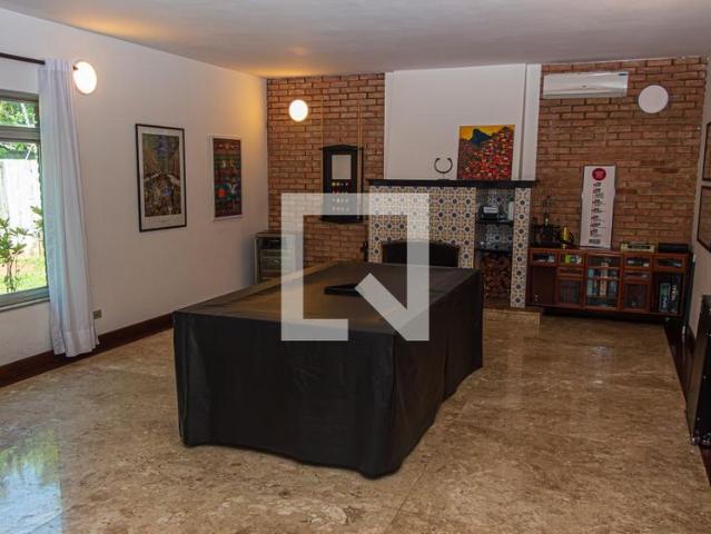 Casa aluguel em Interlagos, Biritiba-Mirim