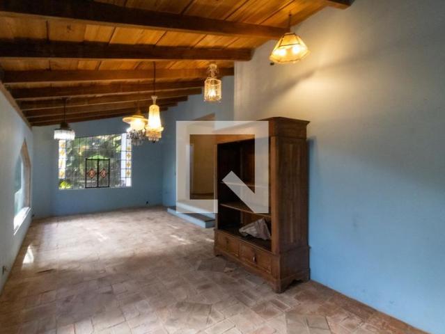 Casa aluguel em Região Geográfica Imediata de Porto Alegre, Região Metropolitana de Porto Alegre