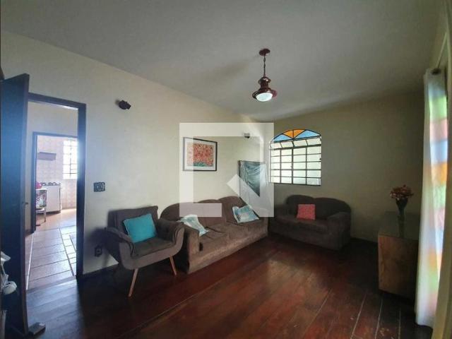Casa aluguel em Regional Nordeste, Belo Horizonte