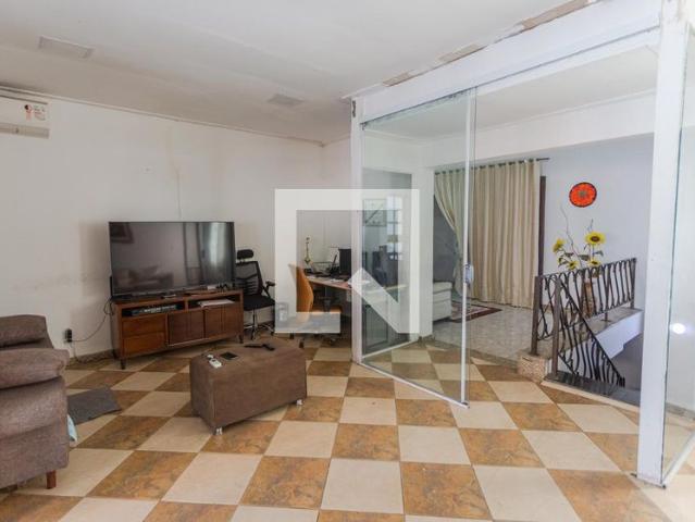 Casa aluguel em Região Geográfica Imediata de Belo Horizonte, Região Metropolitana de Belo Horizonte