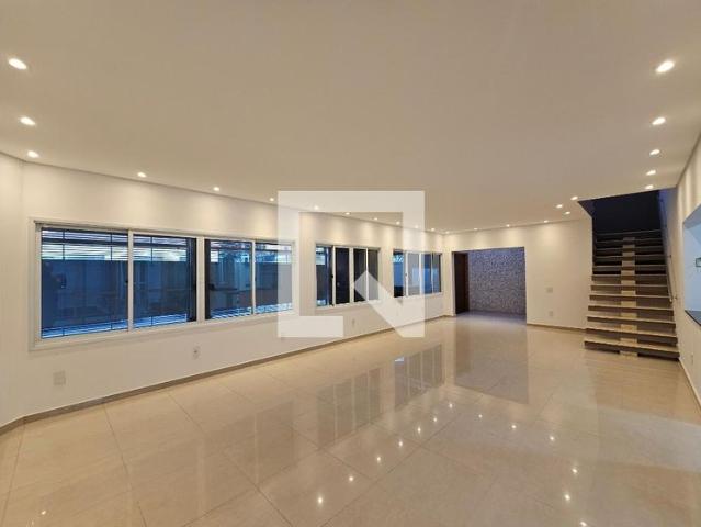 Casa aluguel em Região Imediata de São Paulo, Região Metropolitana de São Paulo