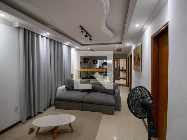 Casa aluguel em Região Geográfica Imediata do Rio de Janeiro, Região Metropolitana do Rio de Janeiro