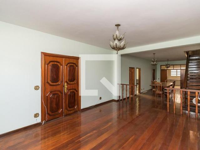Casa aluguel em Região Geográfica Imediata do Rio de Janeiro, Região Metropolitana do Rio de Janeiro