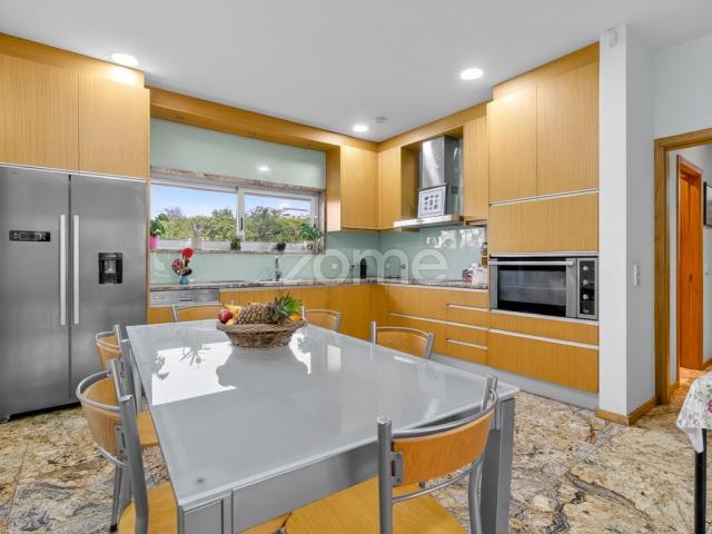 Casa venda em Maia, Gueifães