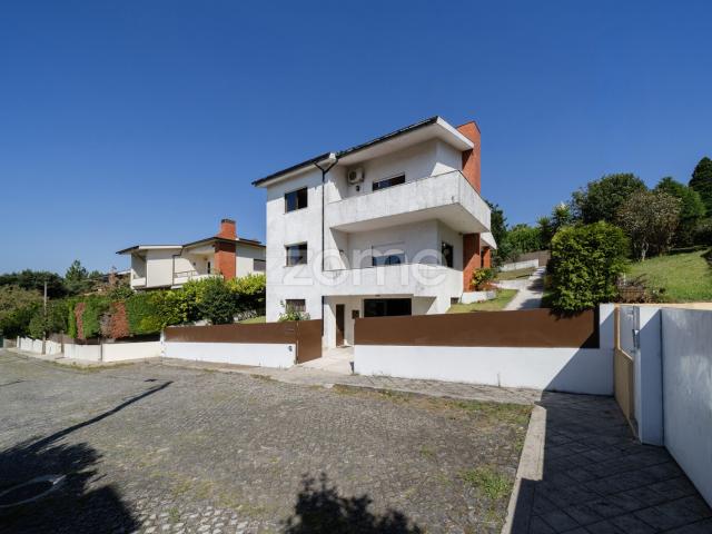 Casa venda em Ferreiros e Gondizalves, Braga