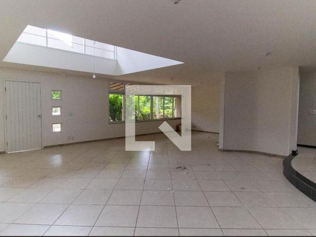 Casa aluguel em Região Geográfica Imediata do Rio de Janeiro, Região Metropolitana do Rio de Janeiro