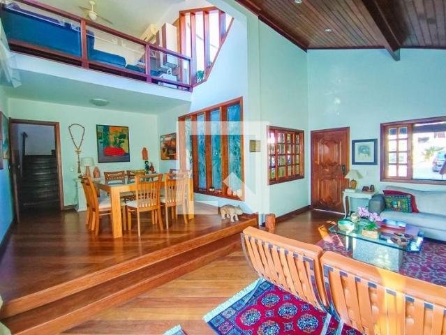 Casa venda em Região Geográfica Imediata do Rio de Janeiro, Região Metropolitana do Rio de Janeiro