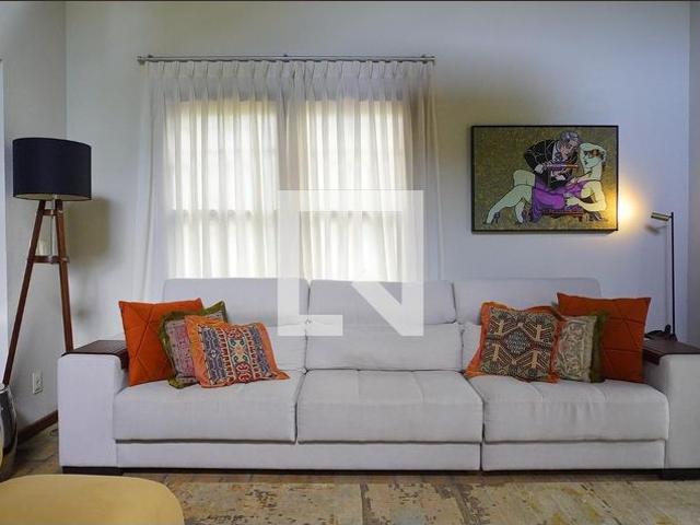 Casa aluguel em Região Geográfica Imediata de Florianópolis, Desterro