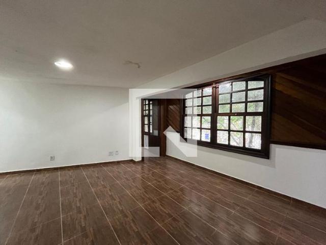 Casa aluguel em Região Geográfica Imediata do Rio de Janeiro, Região Metropolitana do Rio de Janeiro