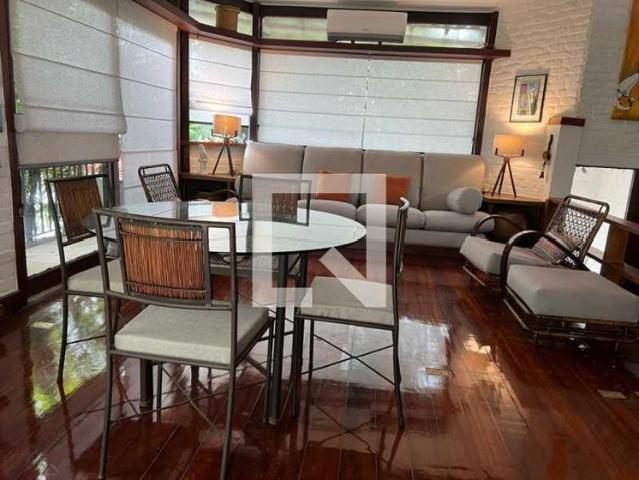 Casa venda em Região Geográfica Imediata do Rio de Janeiro, Região Metropolitana do Rio de Janeiro