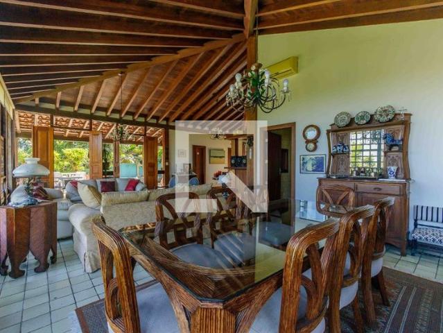 Casa aluguel em Região Geográfica Imediata do Rio de Janeiro, Região Metropolitana do Rio de Janeiro