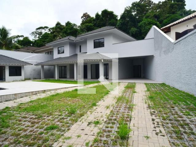 Casa aluguel em Região Geográfica Imediata do Rio de Janeiro, Região Metropolitana do Rio de Janeiro