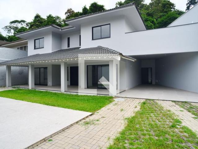 Casa aluguel em Região Geográfica Imediata do Rio de Janeiro, Região Metropolitana do Rio de Janeiro