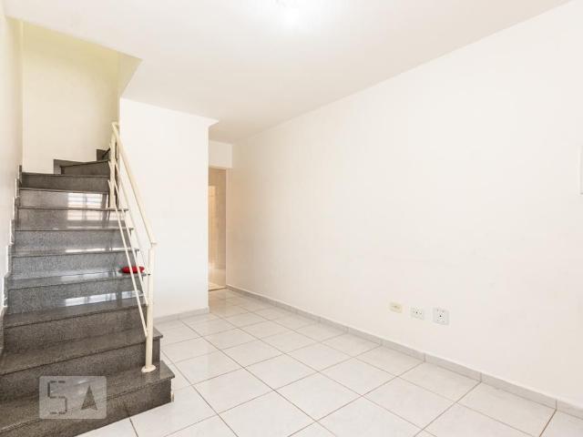 Casa aluguel em Parada XV de Novembro, São Paulo