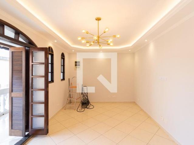 Casa aluguel em Região Imediata de São Paulo, Região Metropolitana de São Paulo