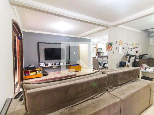 Casa aluguel em Região Imediata de São Paulo, Região Metropolitana de São Paulo