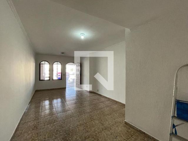 Casa aluguel em Itaquera, Biritiba-Mirim