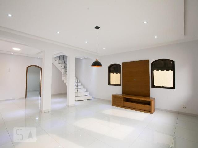 Casa aluguel em Região Imediata de São Paulo, Região Metropolitana de São Paulo