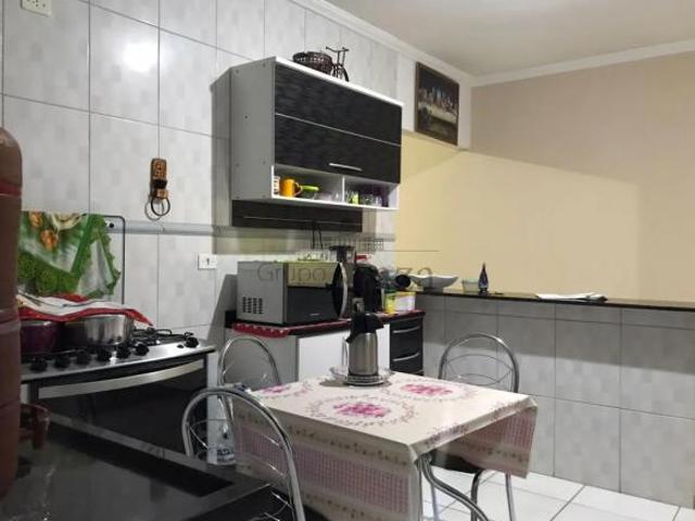 Casa venda em Região Imediata de São José dos Campos, Região Metropolitana do Vale do Paraíba e Litoral Norte