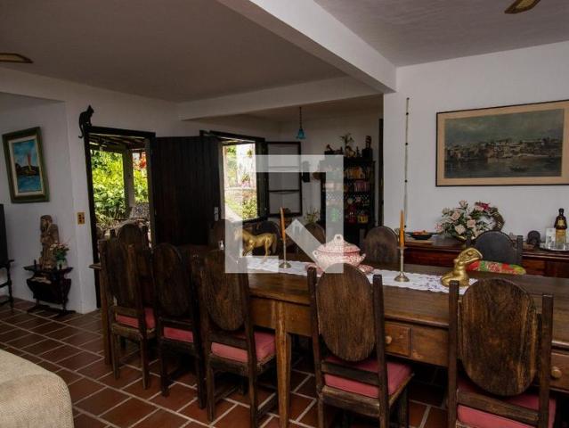 Casa aluguel em Região Geográfica Imediata do Rio de Janeiro, Região Metropolitana do Rio de Janeiro